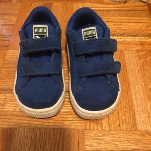 Puma boys sneakers size 7